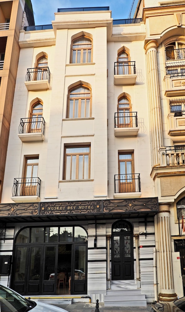 Primary image