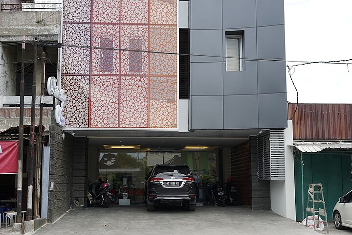 Primary image