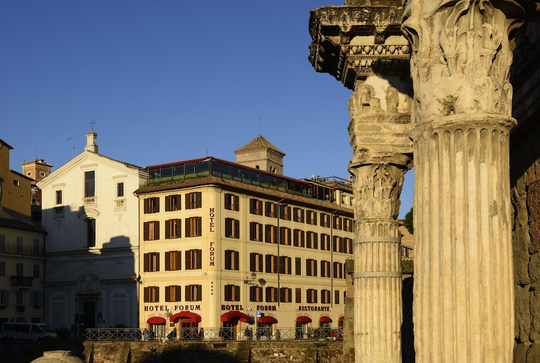 Hotel Forum