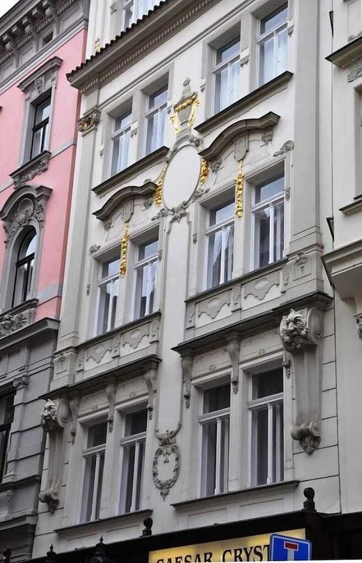 Primary image