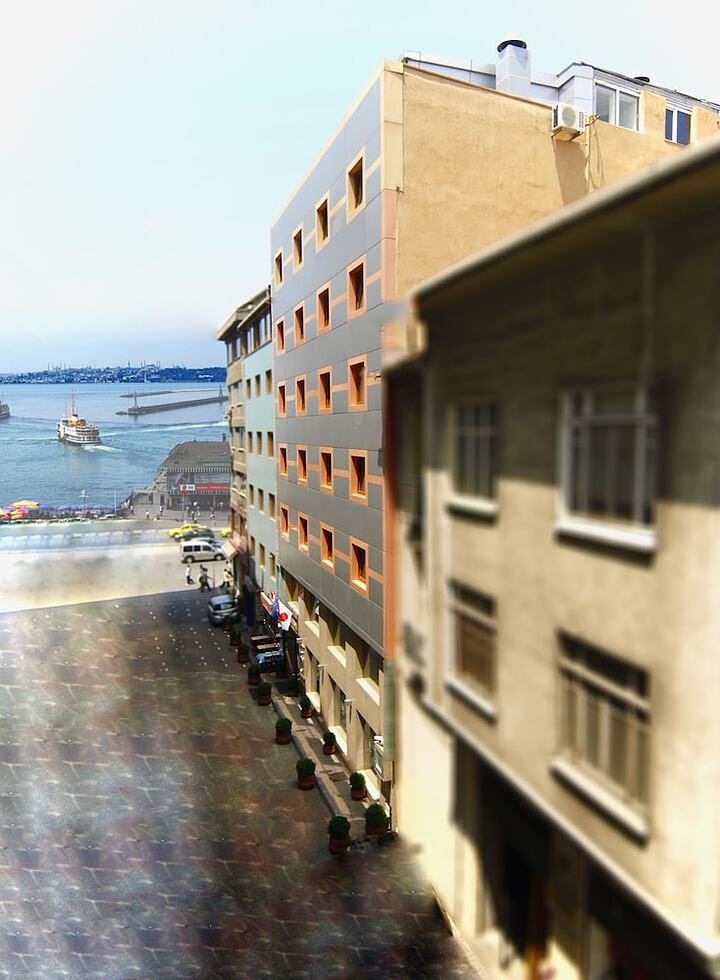 Primary image