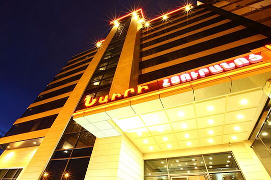 Nairi Hotel