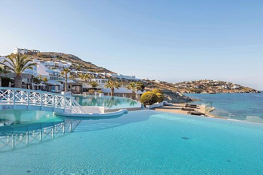 Saint John Hotel Villas & Spa
