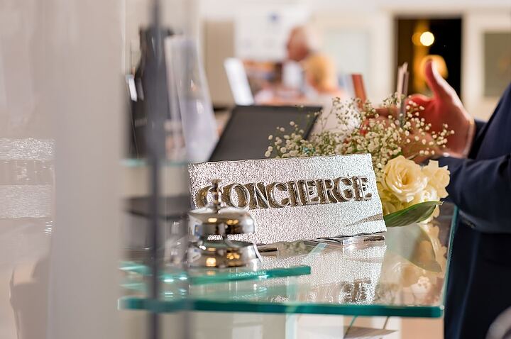 Concierge desk
